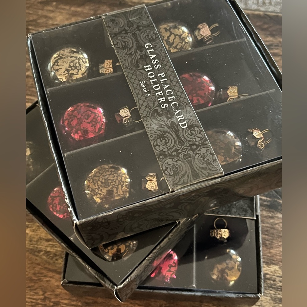 NIB 18 Table Christmas Holiday Glass Place Card Holders